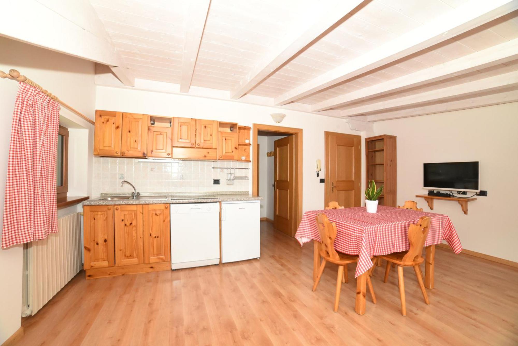 Apartament Cesa Mandi E Miky Canazei Zewnętrze zdjęcie